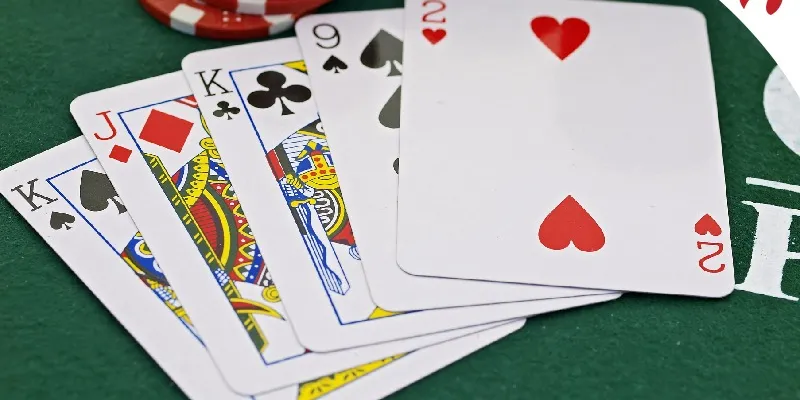 Tổng quan về trò chơi Phỏm và sức hút đặc biệt